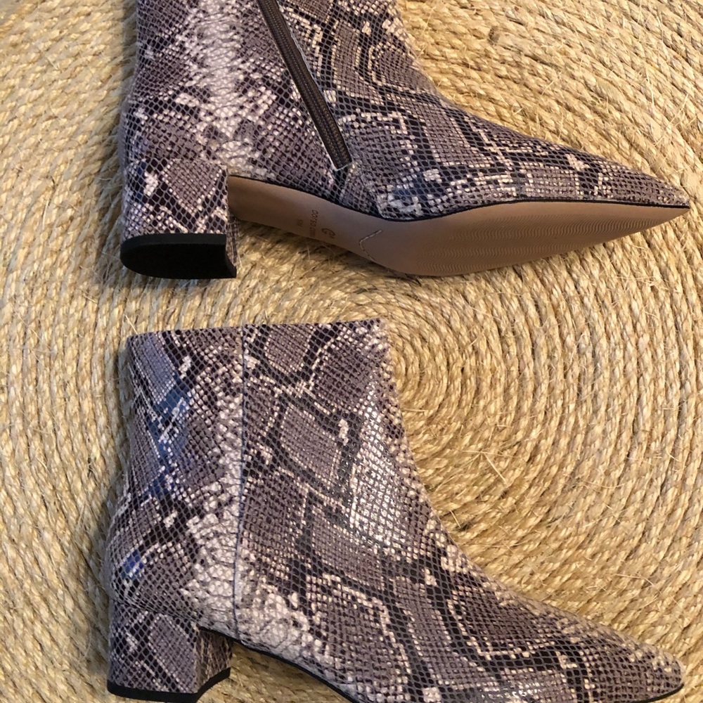 Corso Como Natural Pythonius Bootie. Size 10 - image 2